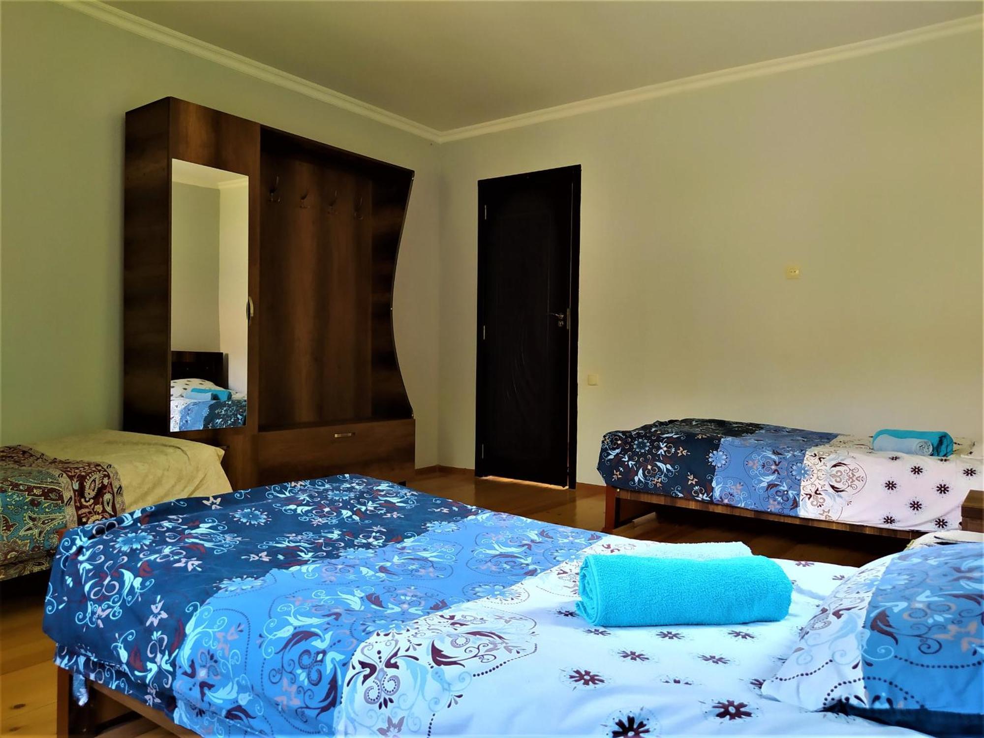Gujejiani Guest House Местия Экстерьер фото