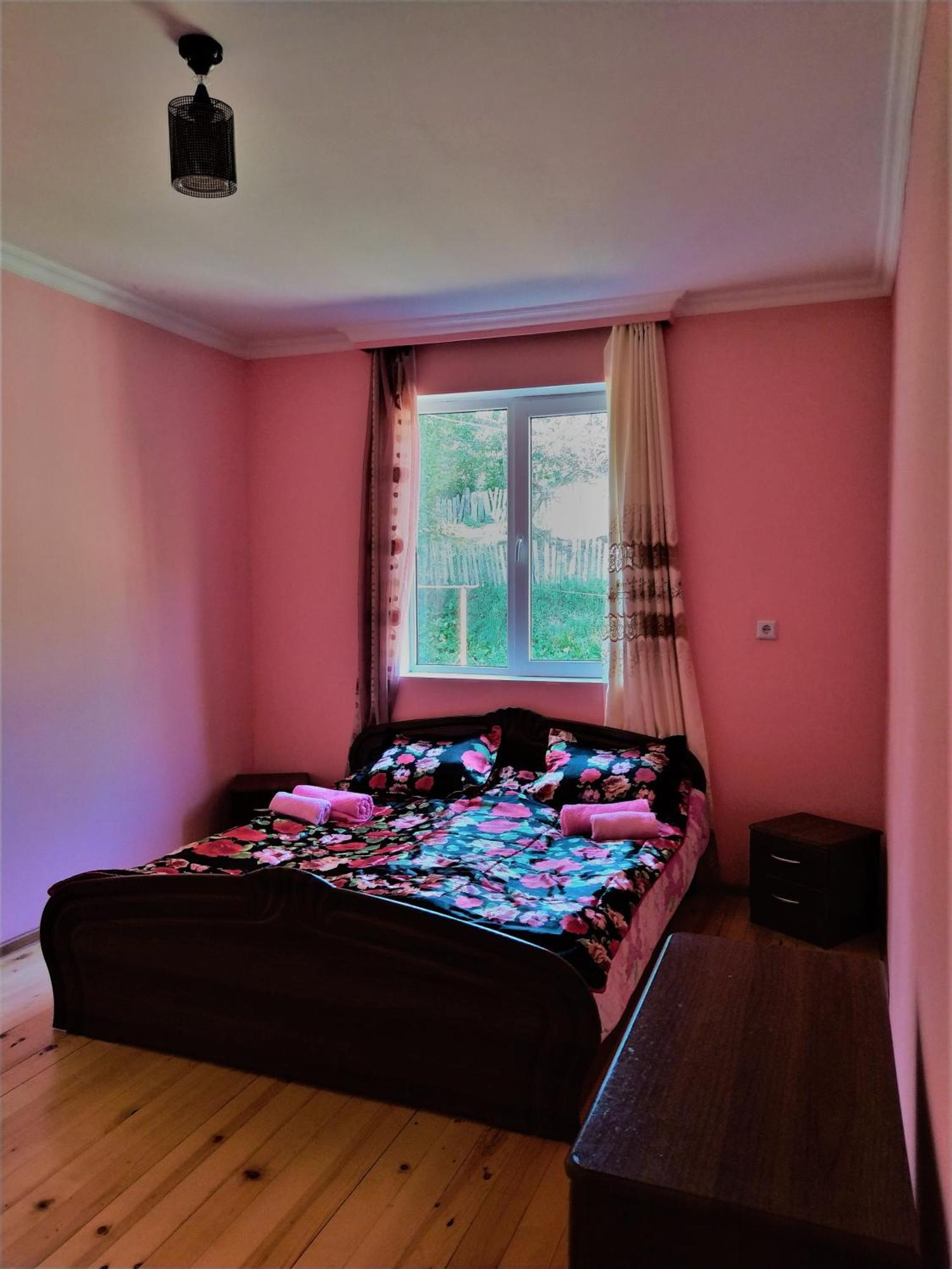 Gujejiani Guest House Местия Экстерьер фото
